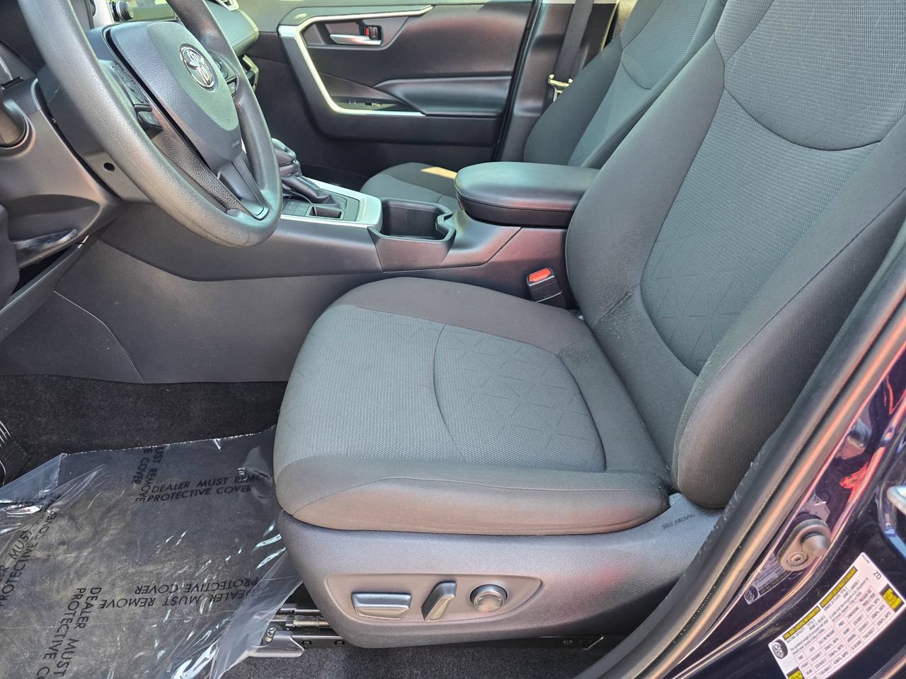Used 2024 Toyota RAV4 XLE AWD/4WD image 15