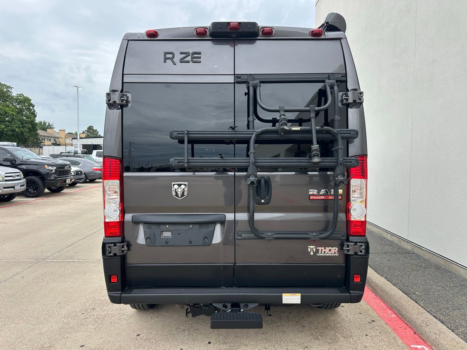 Used 2021 RAM ProMaster 1500 w/ Convenience Group FWD image 6