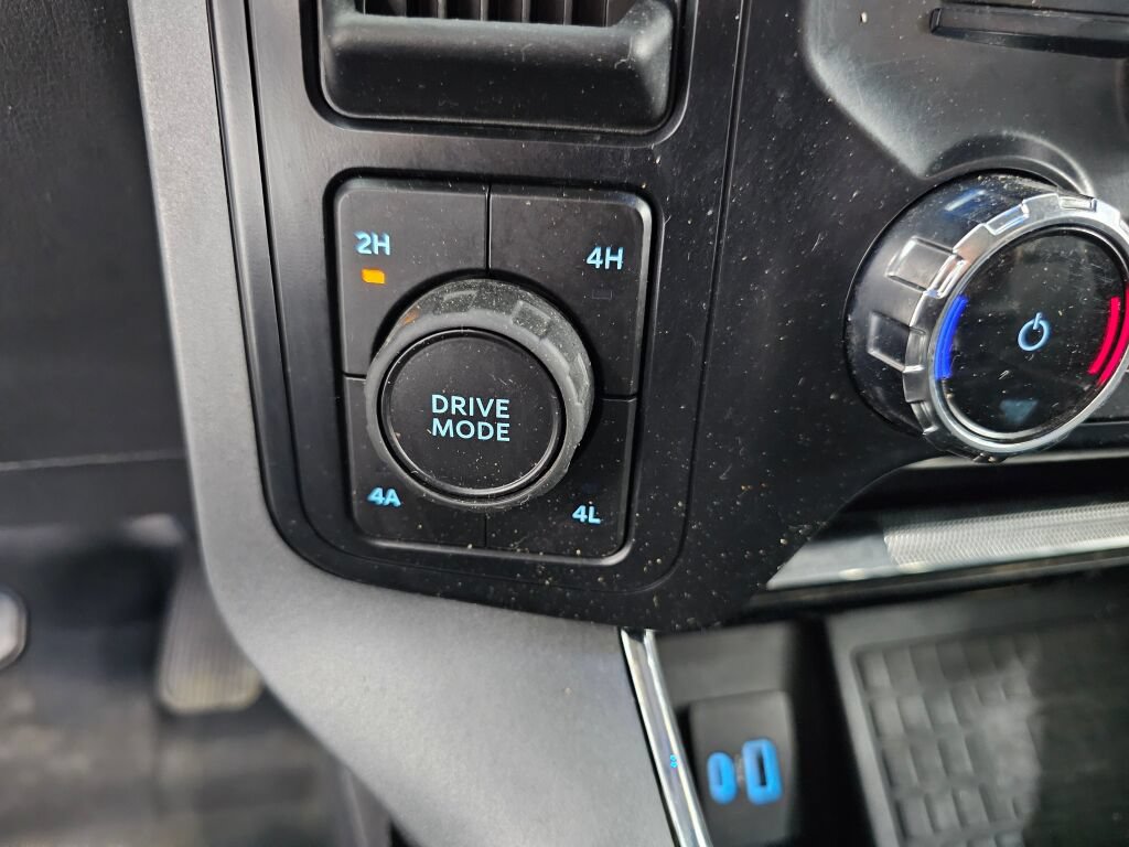 Used 2022 Ford F150 Lariat w/ Equipment Group 502A High AWD/4WD image 22