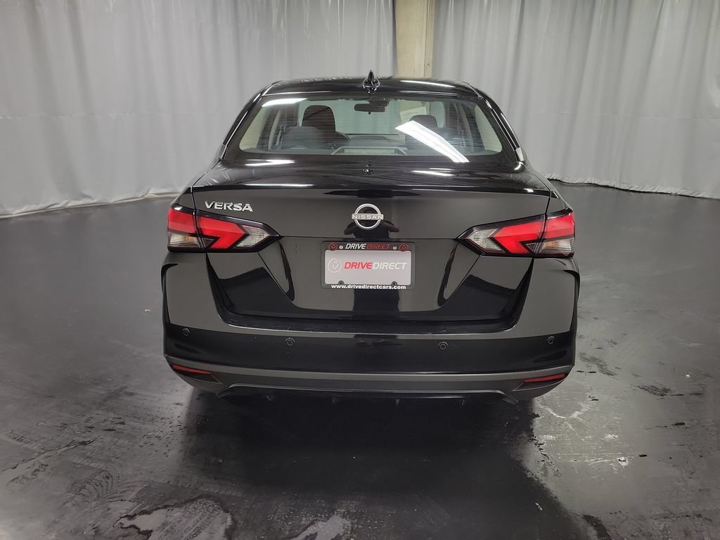 Used 2025 Nissan Versa SV FWD image 7