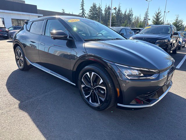 Certified 2023 Kia EV6 Wind w/ Wind Technology Package AWD/4WD image 3