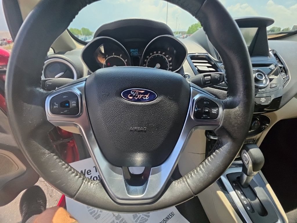 Used 2016 Ford Fiesta Titanium FWD image 17