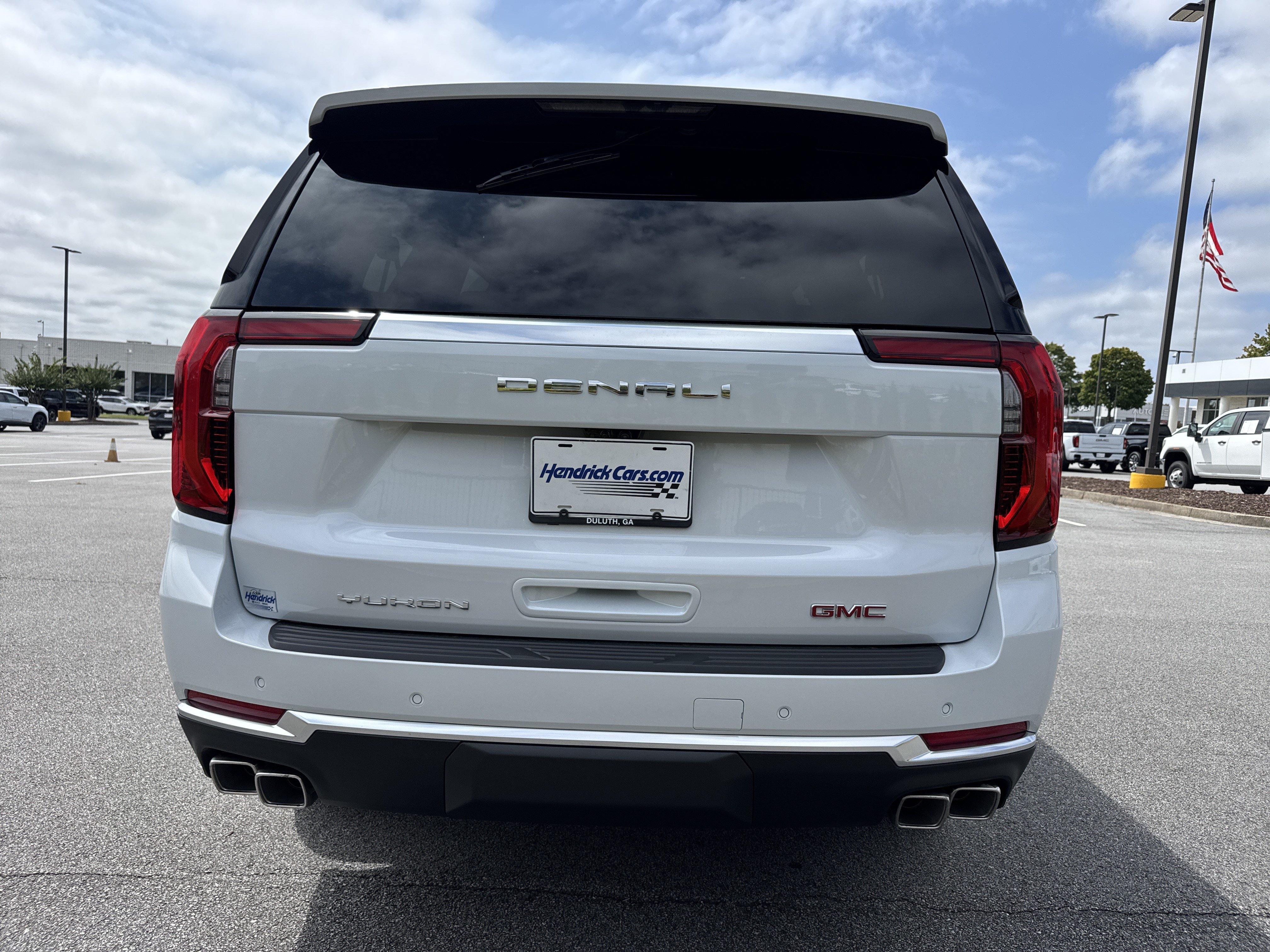 New 2026 GMC Yukon XL Denali w/ Denali Reserve Package RWD image 9