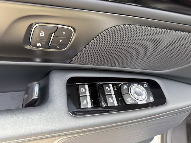 New 2026 Lincoln Nautilus Premier AWD/4WD image 8