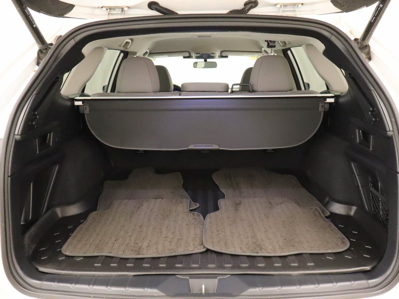 Used 2023 Subaru Outback Premium AWD/4WD image 18