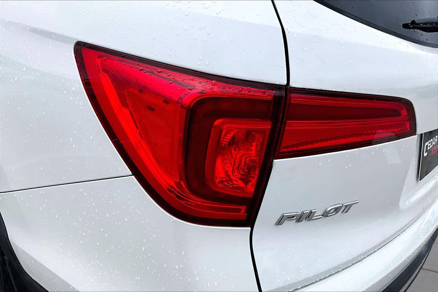 Used 2016 Honda Pilot Touring image 29