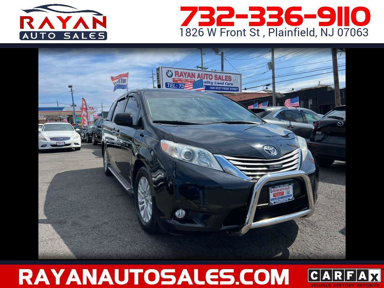 Used 2017 Toyota Sienna XLE w/ XLE Navigation Package