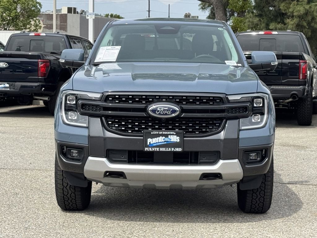 Used 2025 Ford Ranger Lariat w/ FX4 Off-Road Package image 2