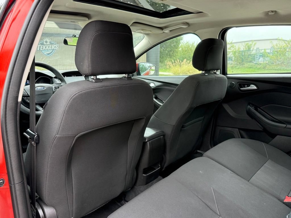 Used 2018 Ford Focus SEL FWD image 14