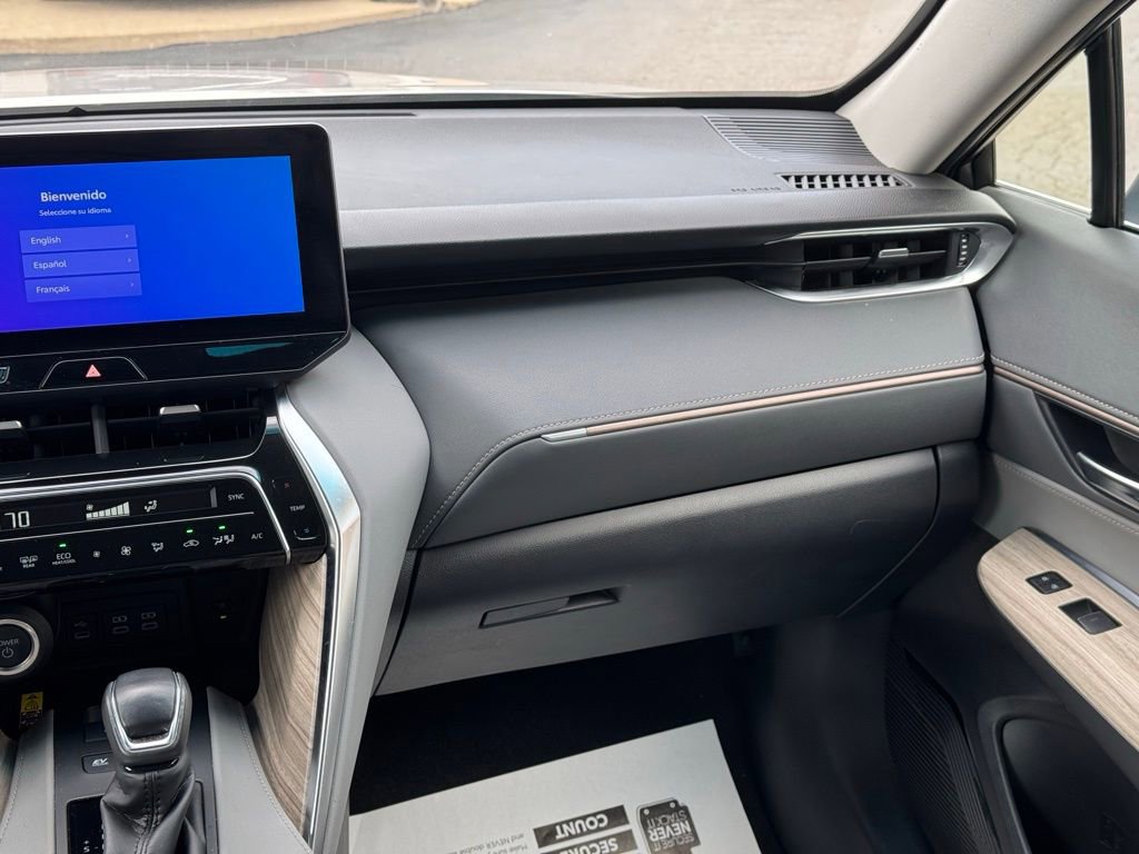 Certified 2023 Toyota Venza XLE AWD/4WD image 39