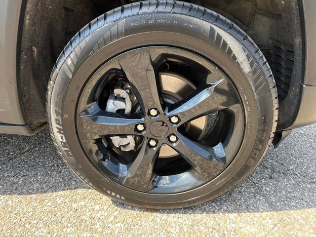 Used 2024 Jeep Grand Cherokee L Limited w/ Luxury Tech Group II AWD/4WD image 9