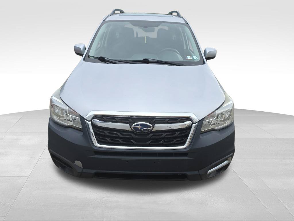 Used 2017 Subaru Forester 2.5i Premium w/ All-Weather Package AWD/4WD image 2