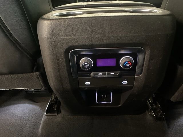 Used 2021 Chevrolet Suburban LS AWD/4WD image 29