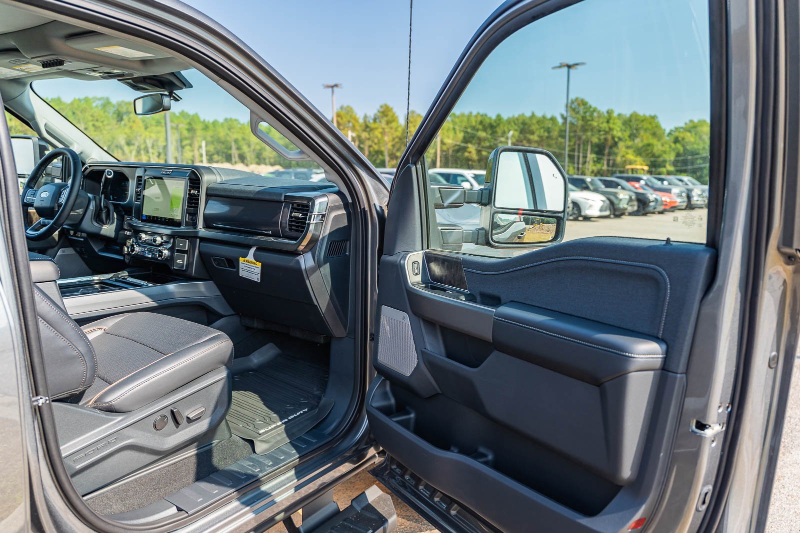 New 2025 Ford F250 Lariat w/ Black Appearance Package image 14
