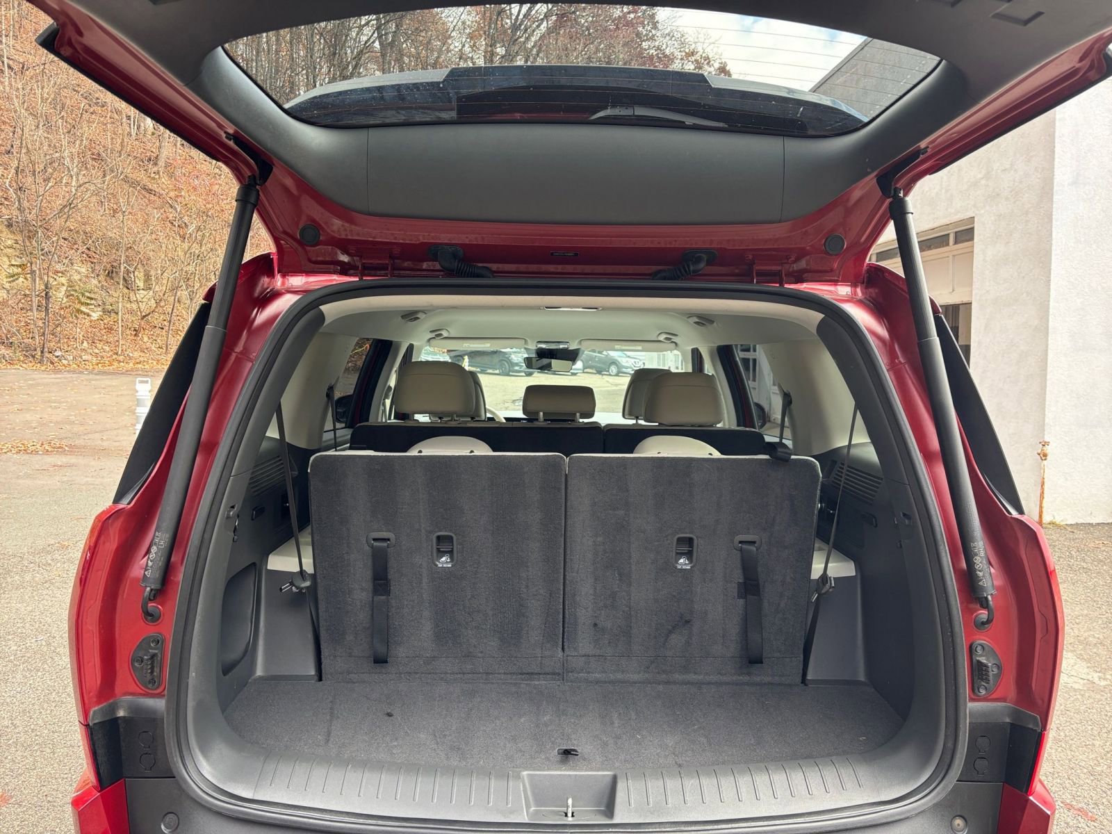 Used 2025 Hyundai Santa Fe SEL image 31