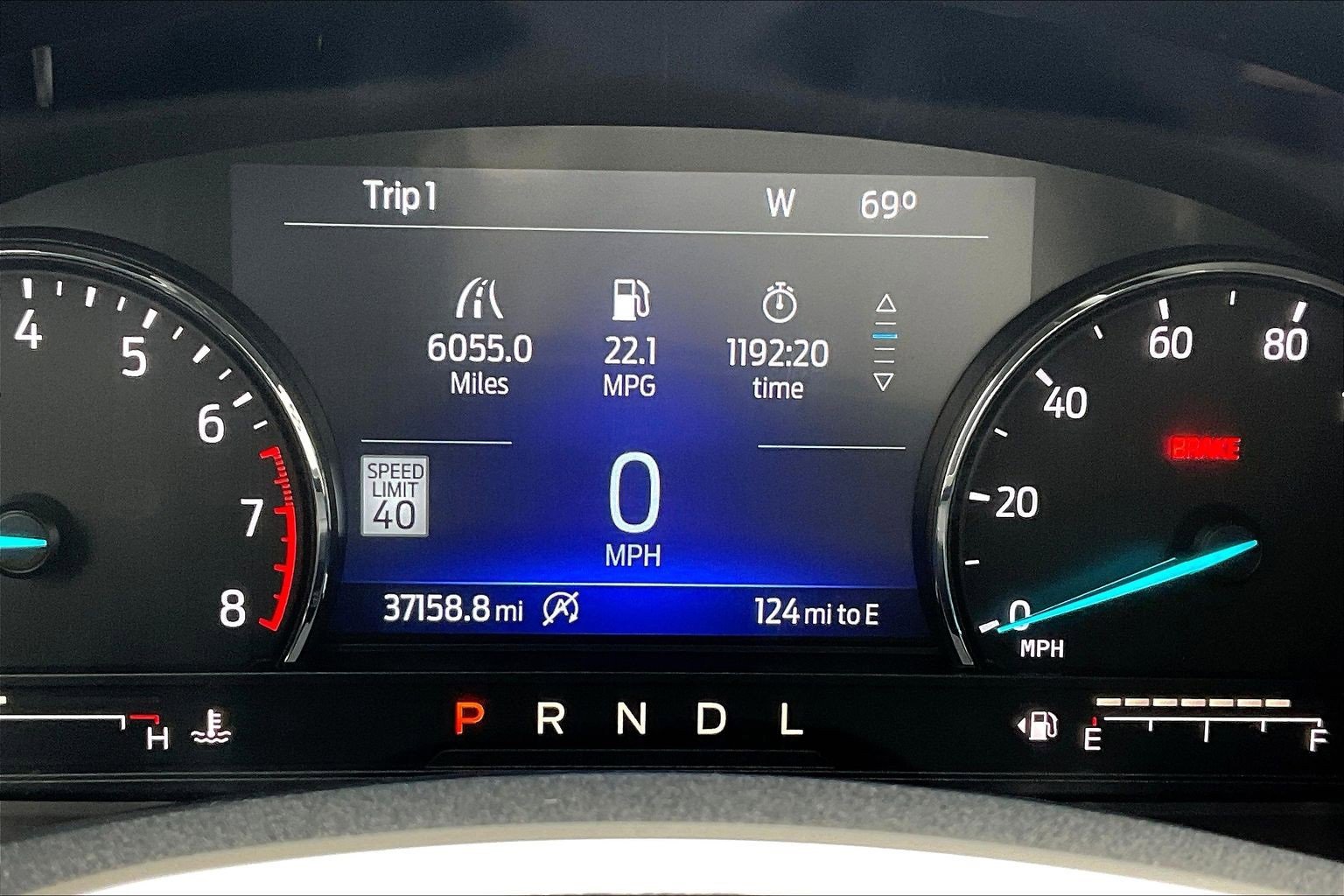 Used 2023 Ford Explorer Limited image 12