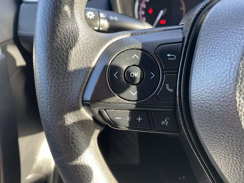 Used 2024 Toyota RAV4 XLE image 31