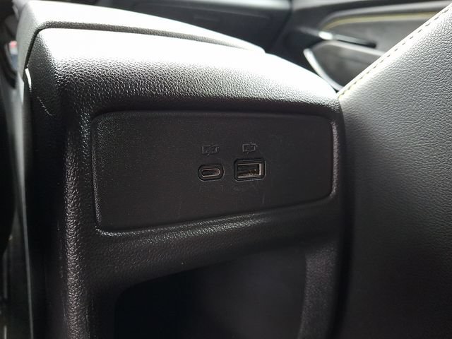 Used 2025 Chevrolet Trax LT FWD image 11
