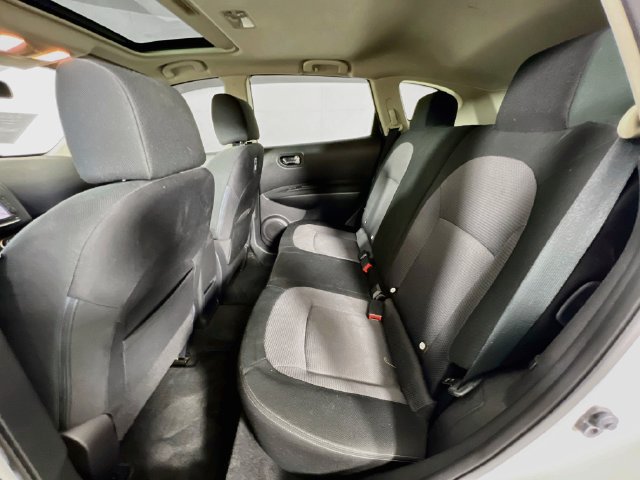 Used 2013 Nissan Rogue SV w/ Premium Pkg AWD/4WD image 22