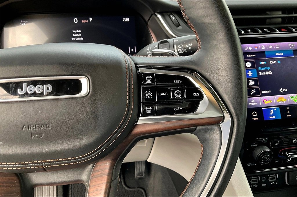 Used 2021 Jeep Grand Cherokee L Summit w/ Luxury Tech Group V image 19