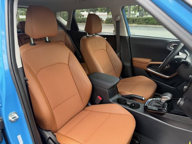 Certified 2025 Kia Soul EX FWD image 38