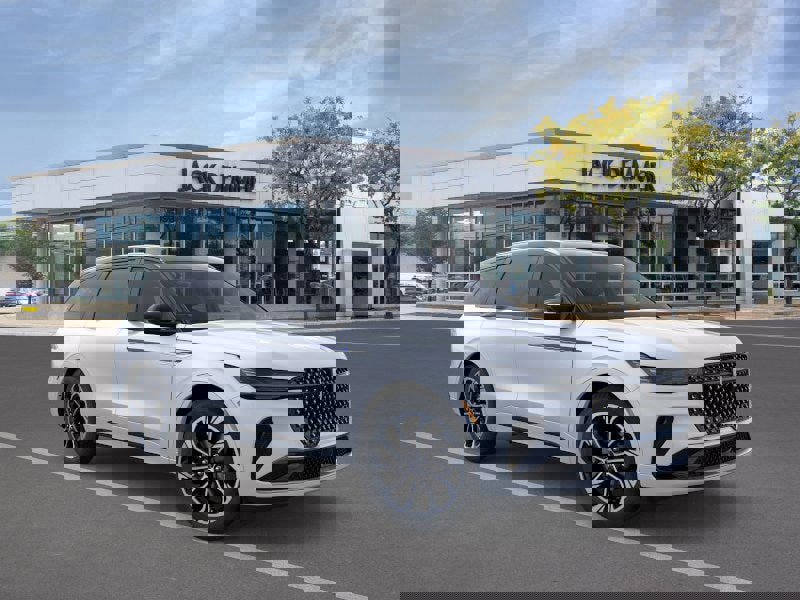 Used 2026 Lincoln Nautilus Reserve image 7