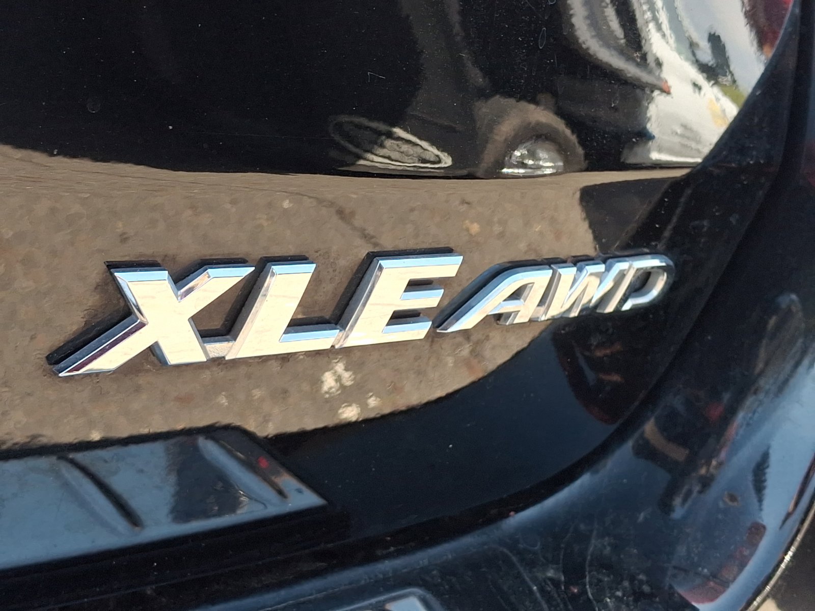 Used 2018 Toyota Highlander XLE image 34