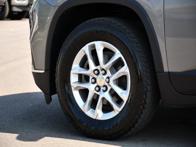 Used 2019 Chevrolet Traverse LT image 12