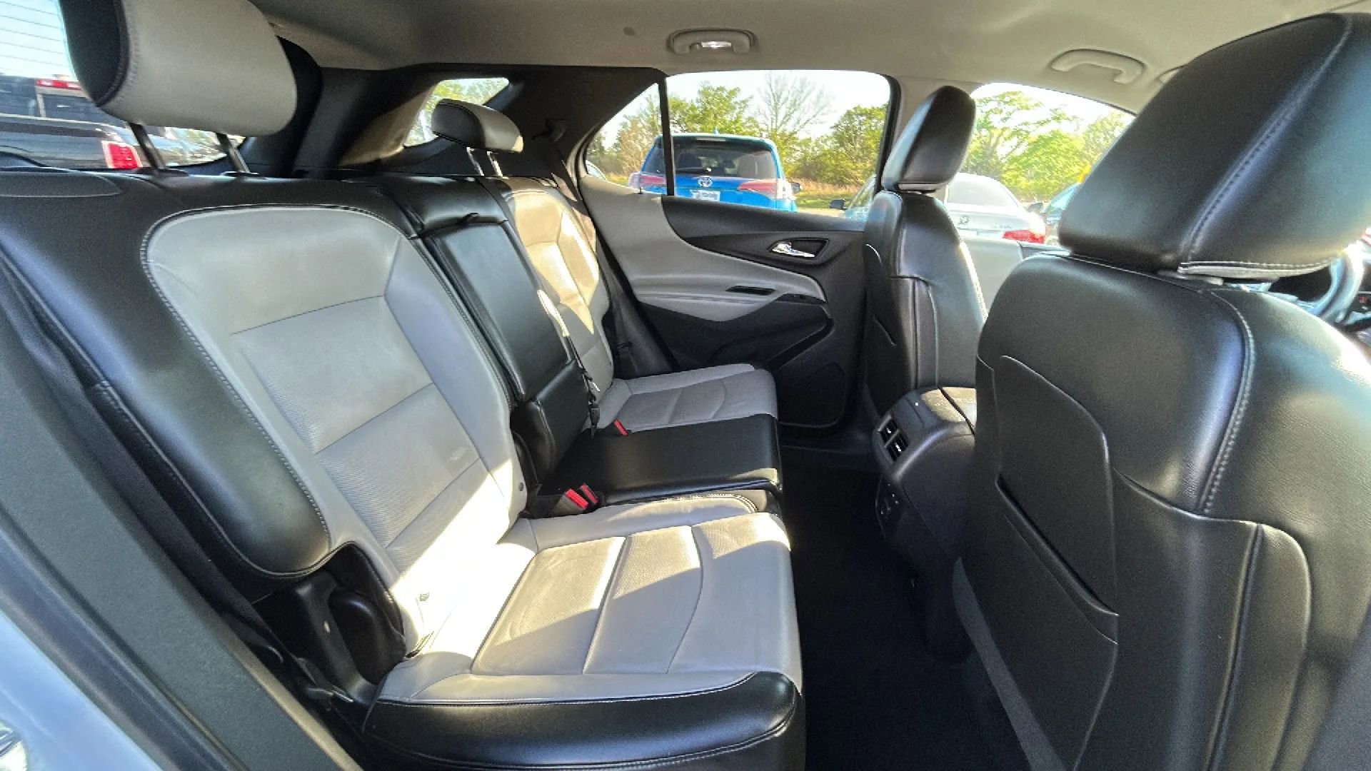 Used 2019 Chevrolet Equinox Premier FWD image 48