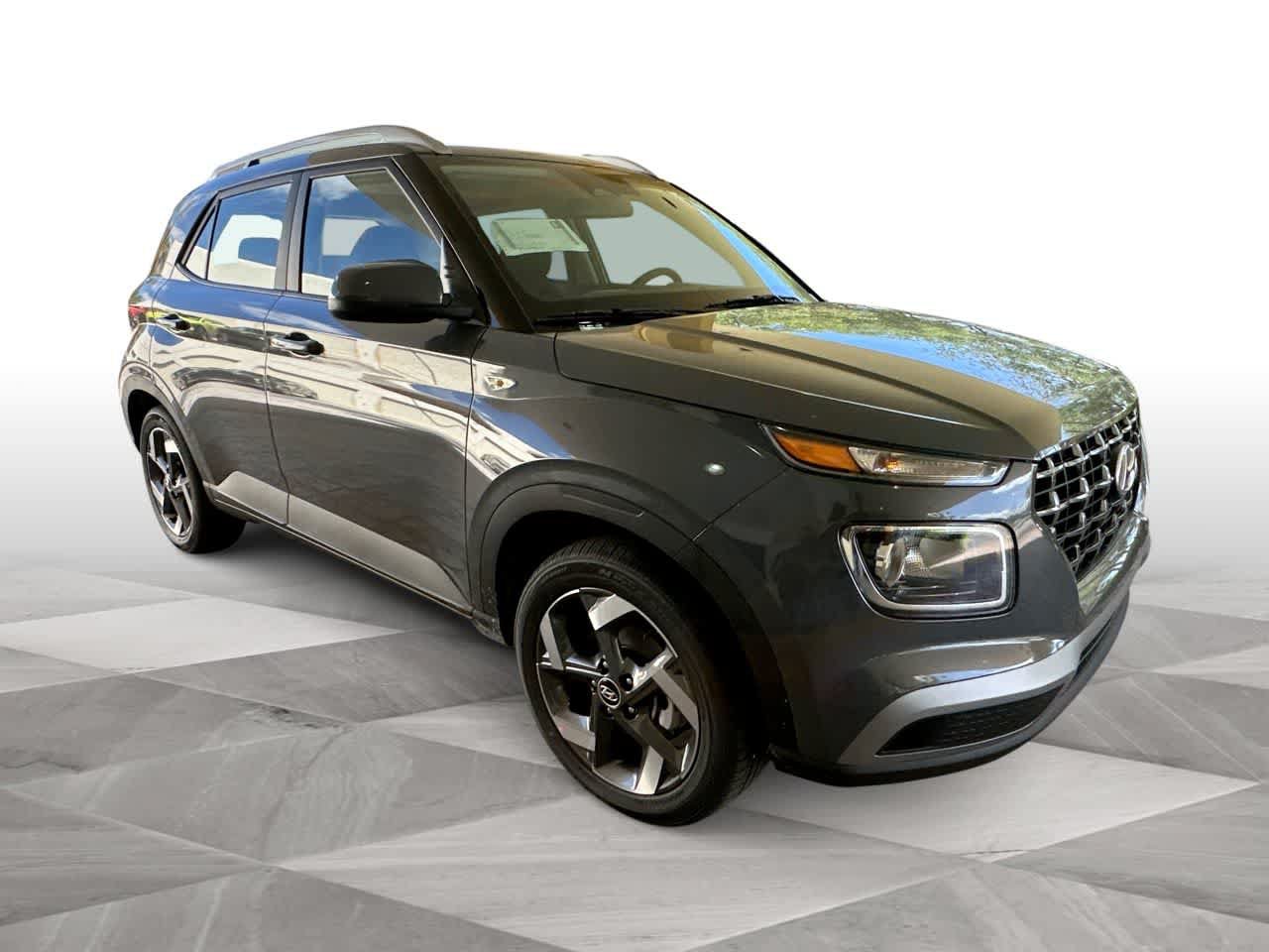 New 2026 Hyundai Venue SEL FWD image 2