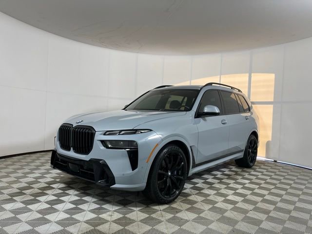 Certified 2024 BMW X7 xDrive40i w/ Executive Package image 3