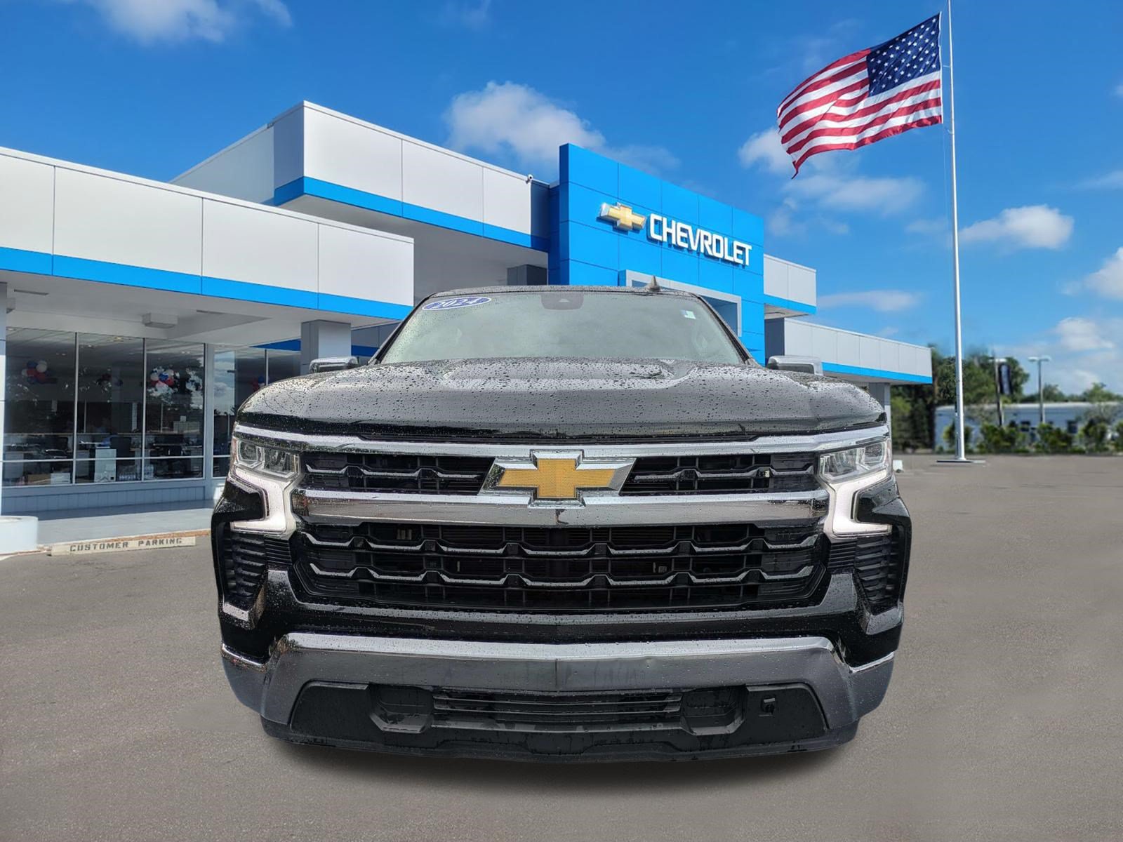 Used 2024 Chevrolet Silverado 1500 LT RWD image 8