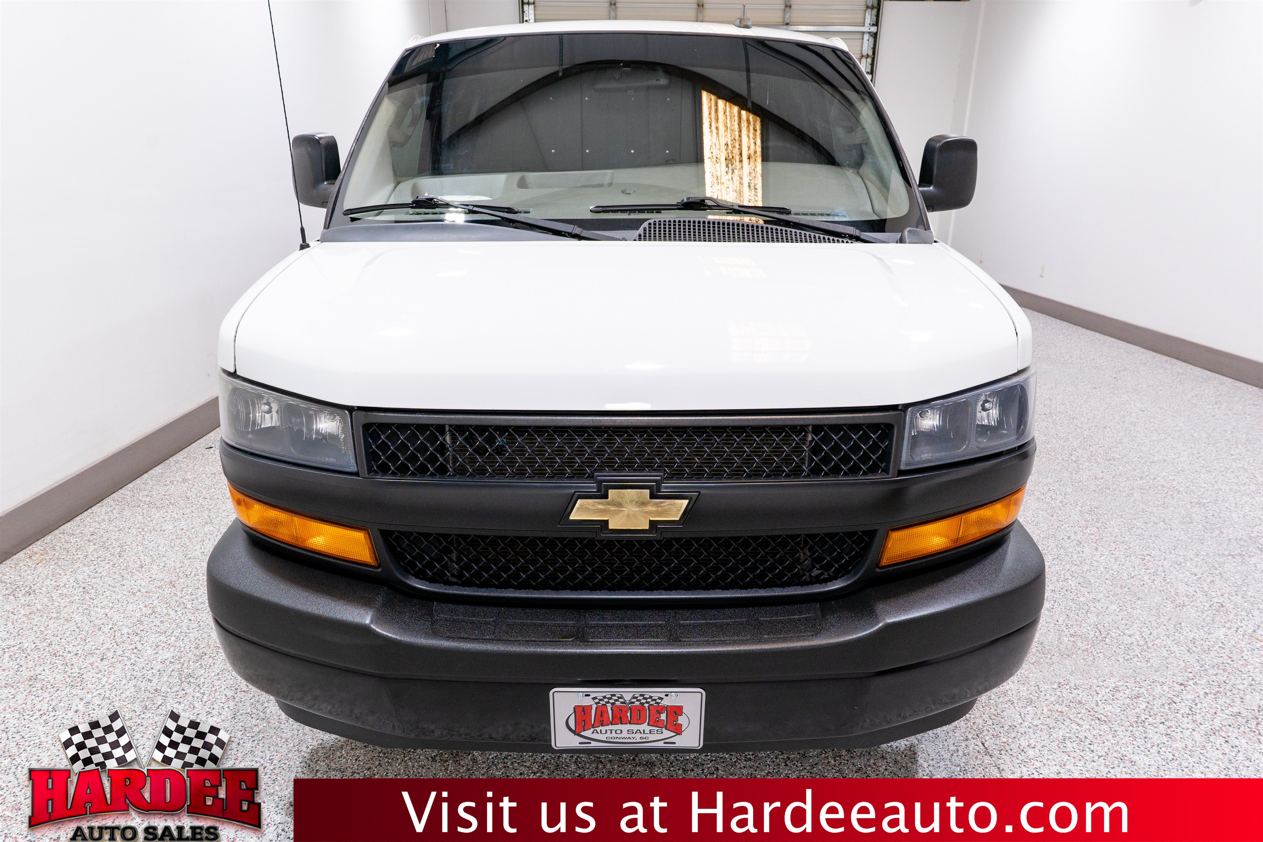 Used 2021 Chevrolet Express 2500 RWD image 7