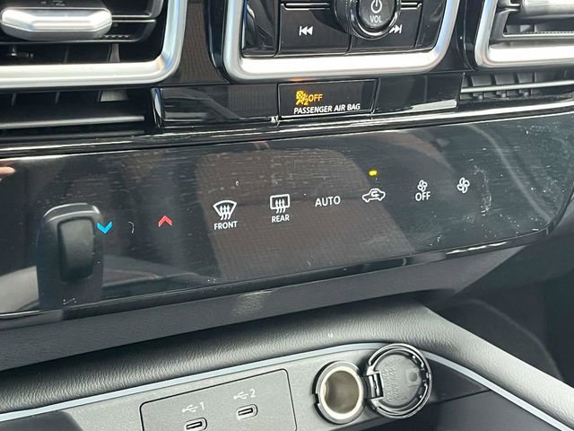 Used 2026 Nissan Sentra SR w/ Floor Mat Package FWD image 30