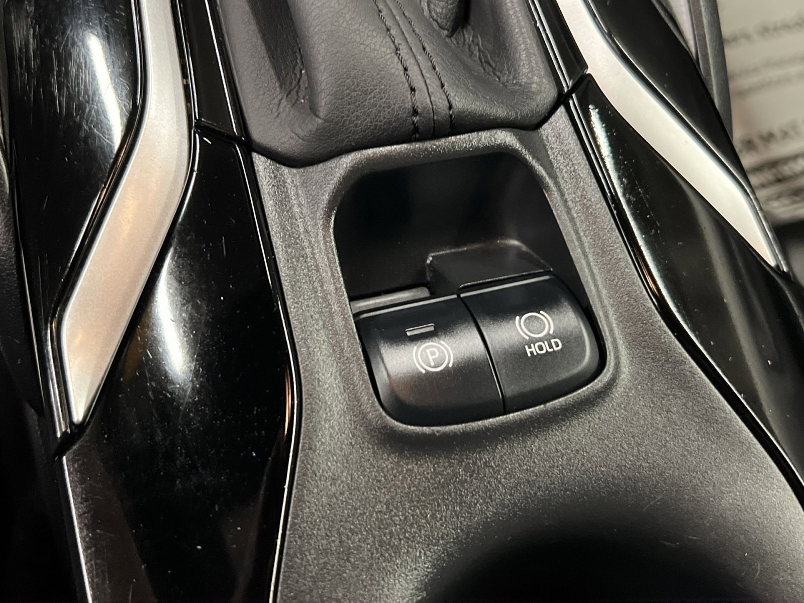 Used 2020 Toyota Corolla SE image 32