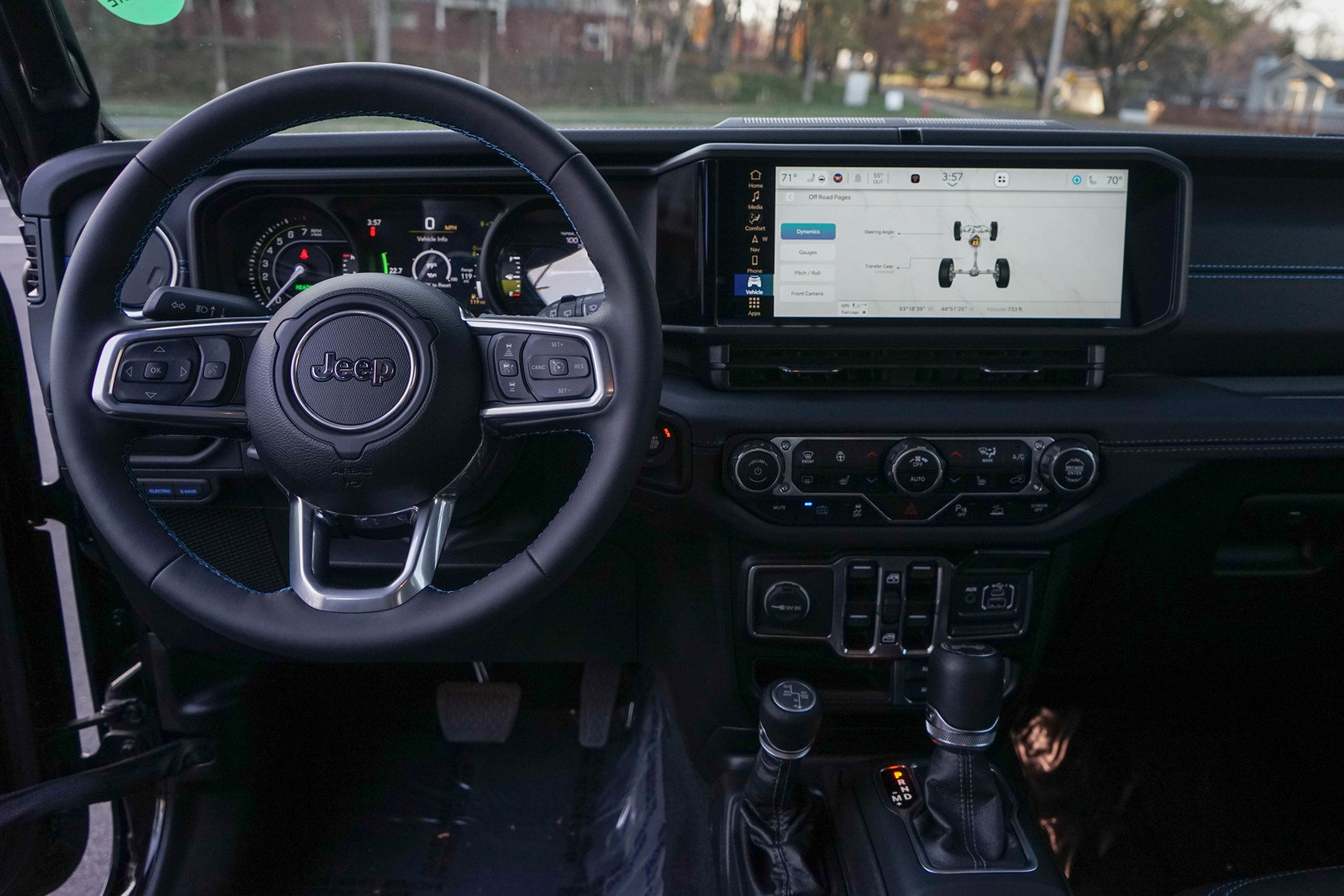 Used 2024 Jeep Wrangler High Altitude image 14