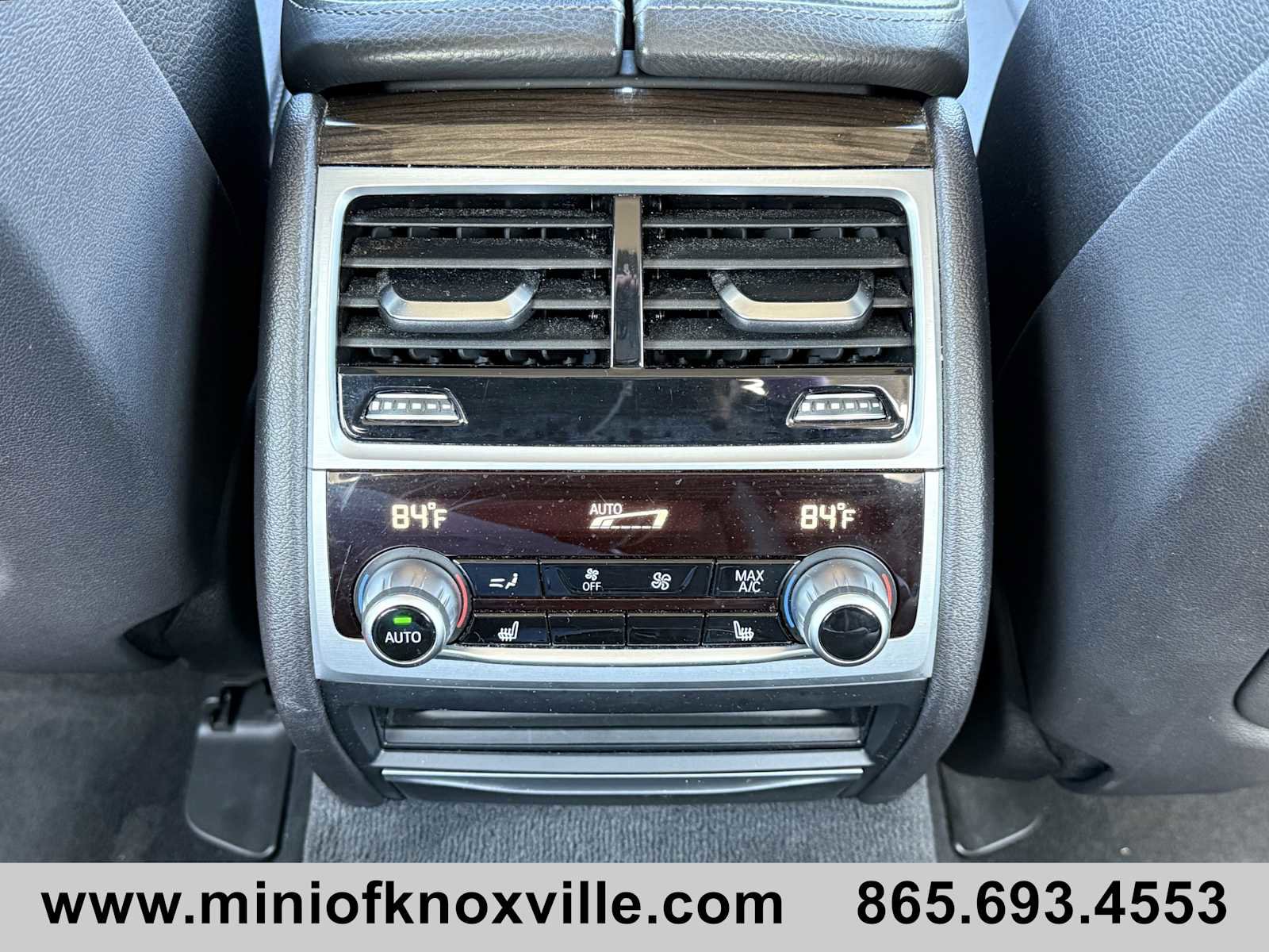 Used 2019 BMW 740i w/ Cold Weather Package image 32