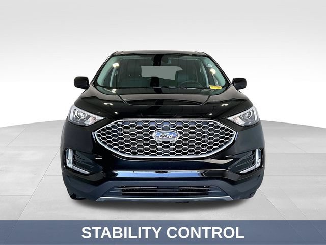 Used 2024 Ford Edge SEL w/ Convenience Package AWD/4WD image 3