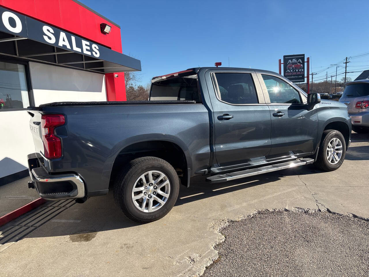 Used 2019 Chevrolet Silverado 1500 LT w/ All-Star Edition image 4