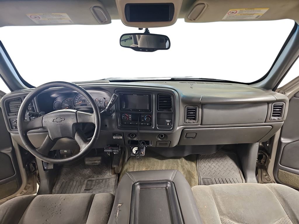 Used 2003 Chevrolet Silverado 2500 LS image 11