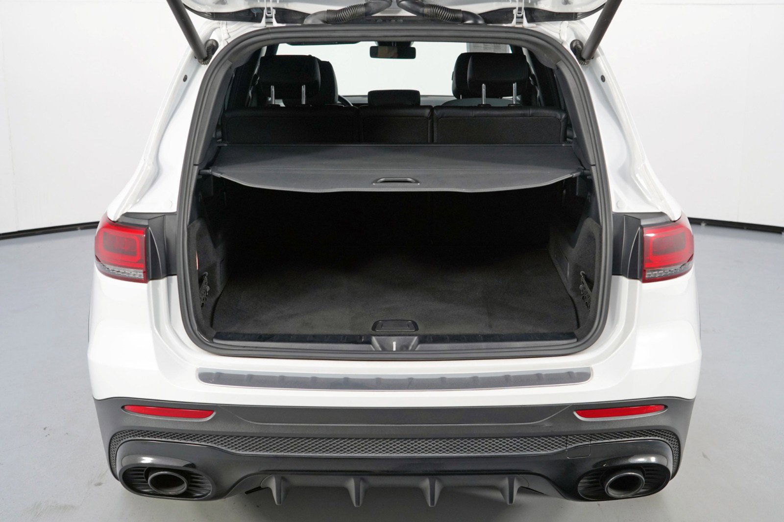 Used 2021 Mercedes-Benz GLB 35 AMG 4MATIC image 9