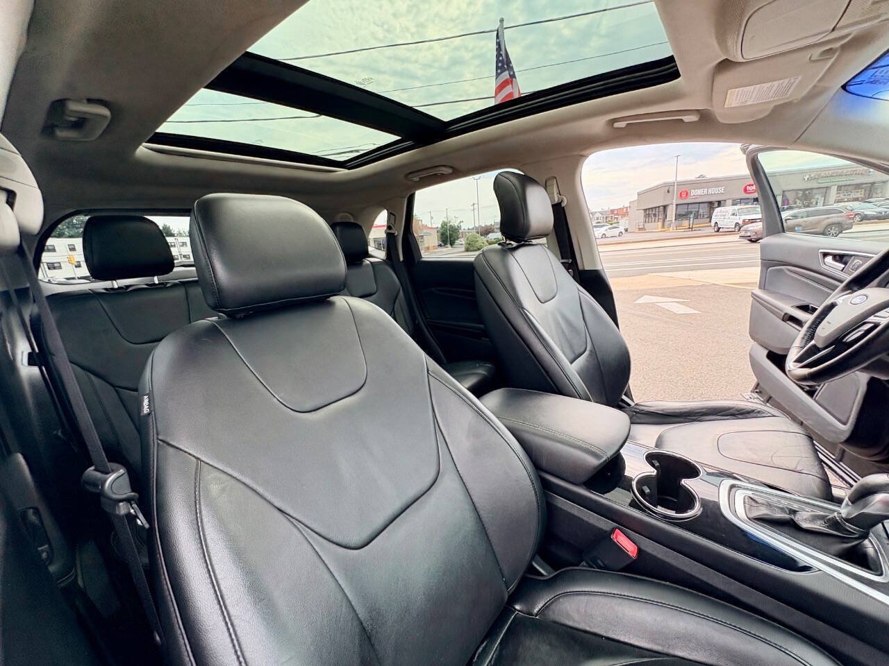 Used 2016 Ford Edge Titanium AWD/4WD image 32