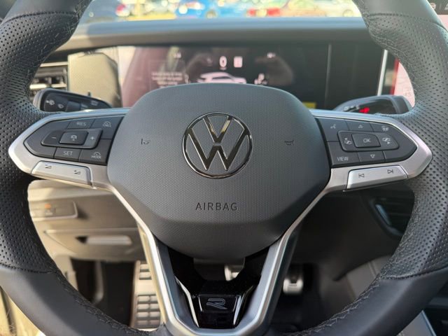 New 2026 Volkswagen Tiguan SEL R-Line AWD/4WD image 16