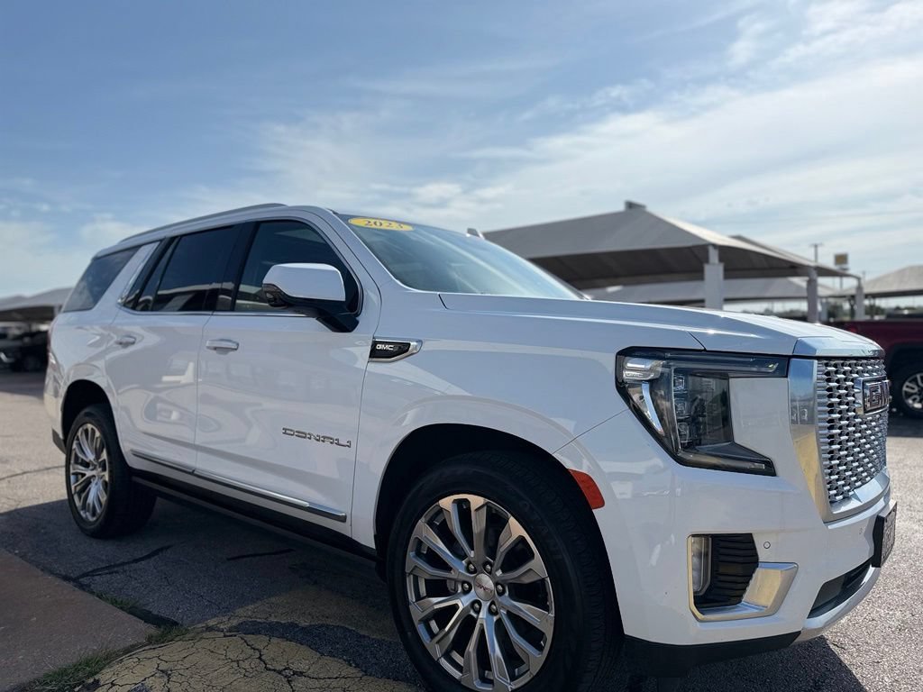 Used 2023 GMC Yukon Denali AWD/4WD image 3