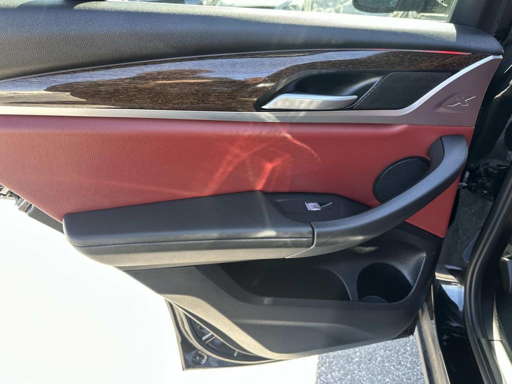 Used 2023 BMW X4 xDrive30i image 30