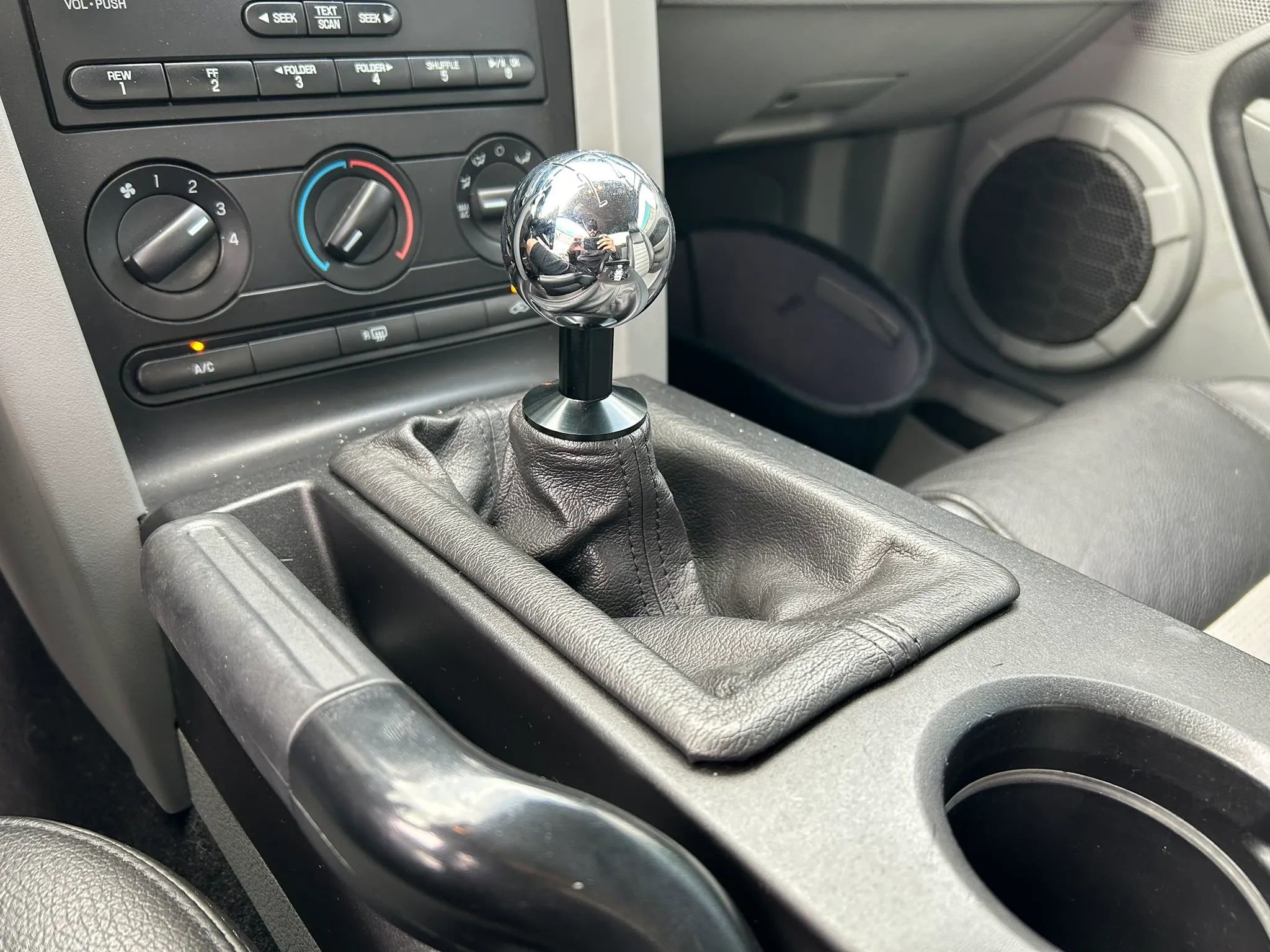 Used 2009 Ford Mustang GT Premium RWD image 17