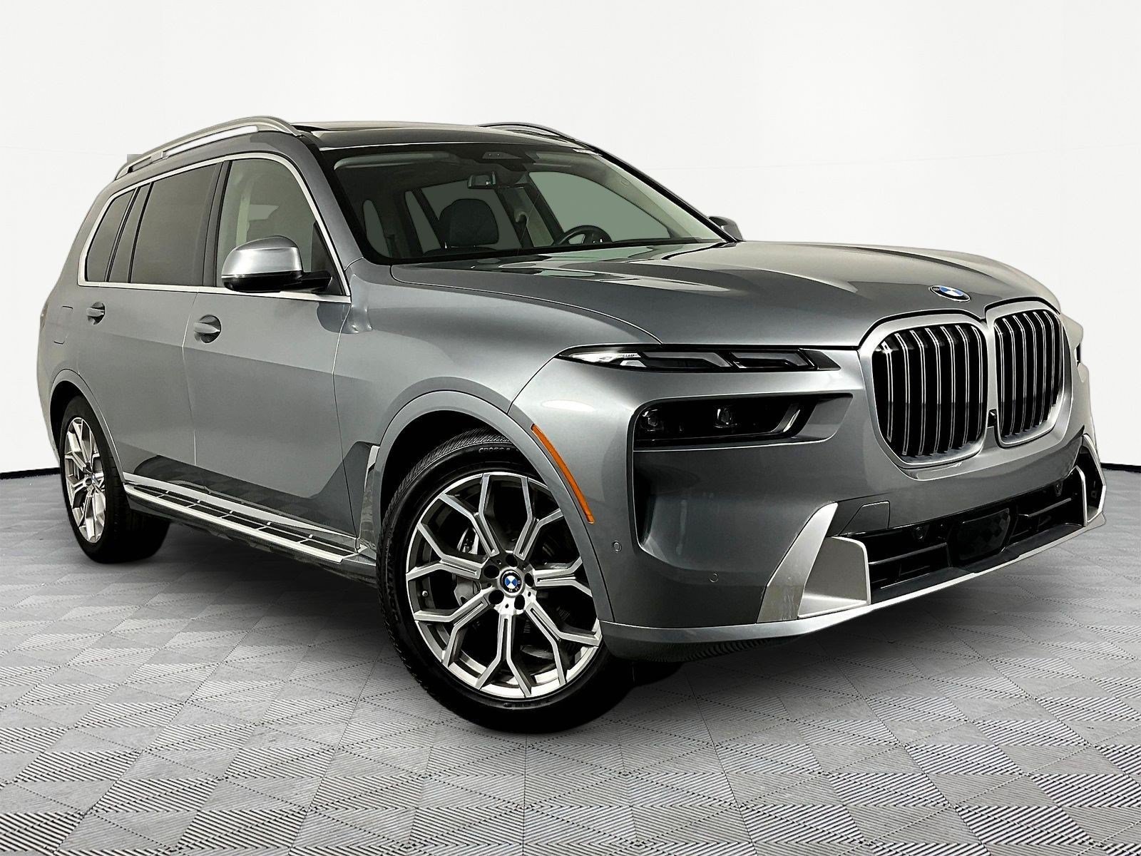 Used 2024 BMW X7 xDrive40i AWD/4WD image 12