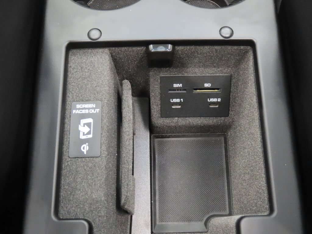 Certified 2026 Porsche Macan AWD/4WD image 30