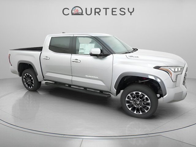 Used 2025 Toyota Tundra Limited AWD/4WD image 31