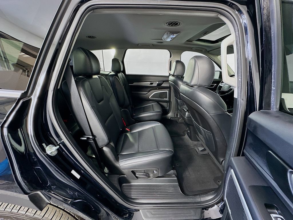 Used 2022 Kia Telluride S image 30